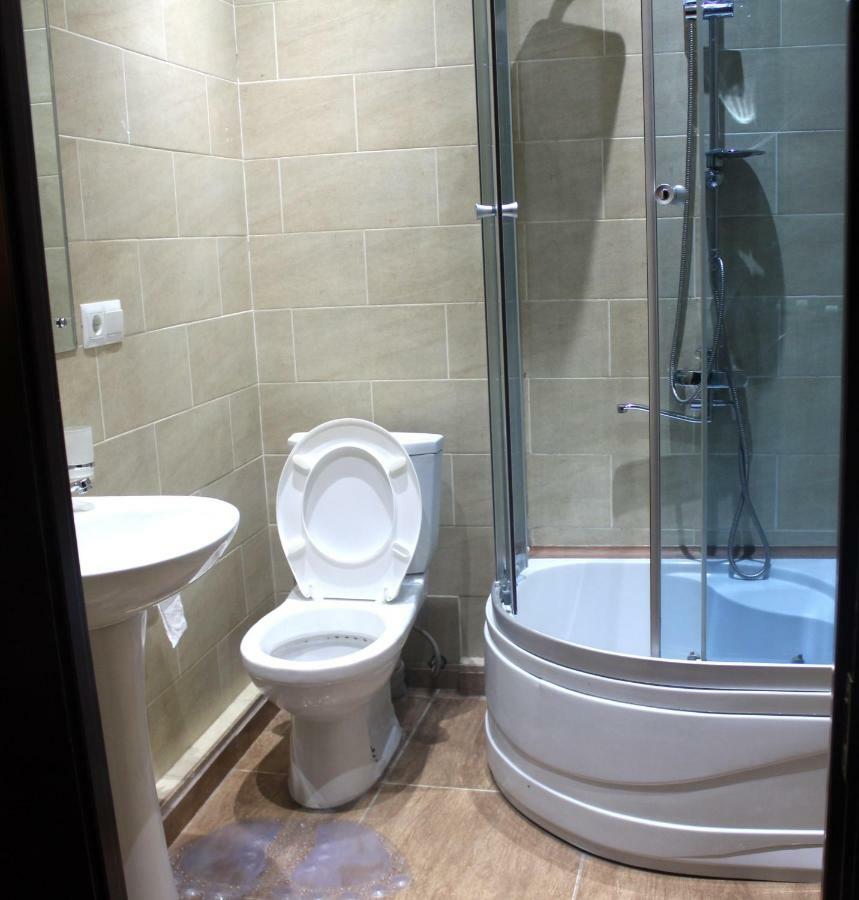 Vita Plaza Tbilisi Buitenkant foto