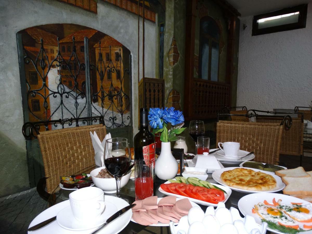 Vita Plaza Tbilisi Buitenkant foto