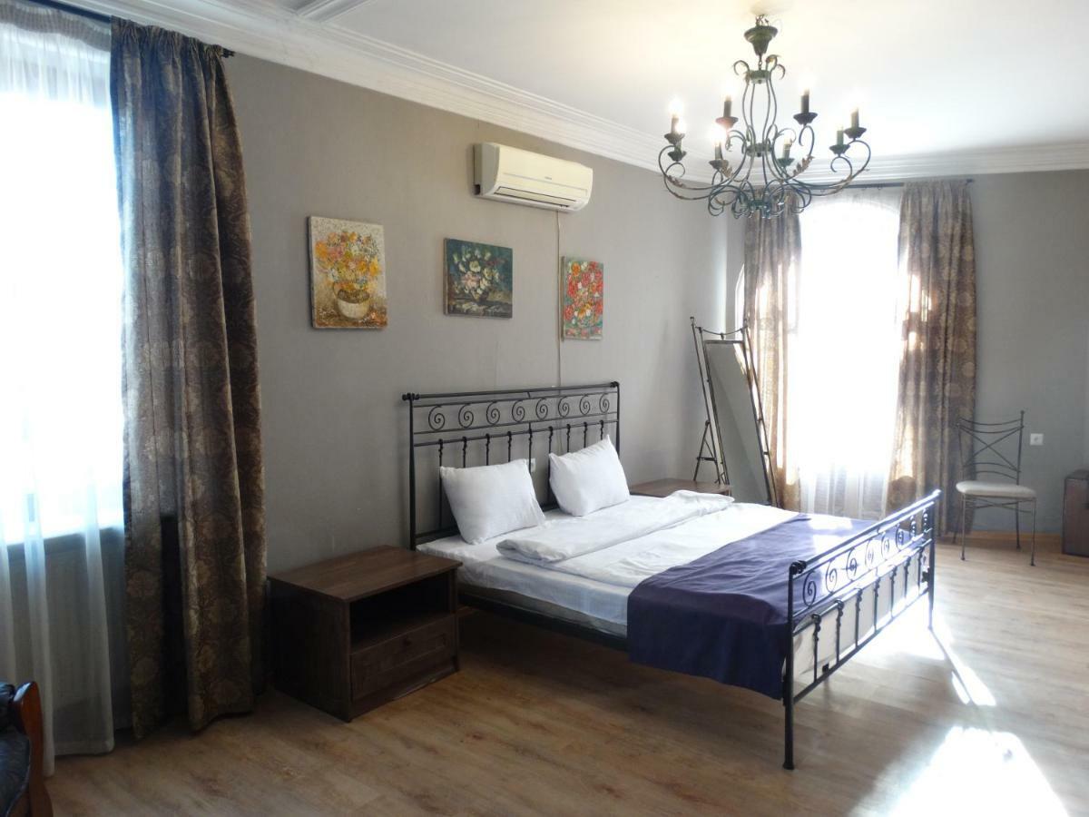 Vita Plaza Tbilisi Buitenkant foto